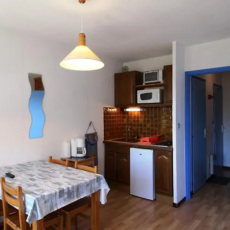 4 Pers Au Pied Des Pistes Avec Parking – En Oisans - Fr-1-297-62 *