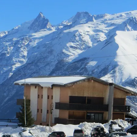 4 Pers Au Pied Des Pistes Avec Parking - En Oisans - Fr-1-297-62 *